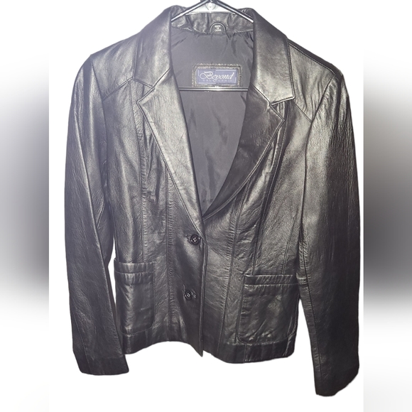 Y2k Vintage Leather Blazer "Beyond California" - Picture 6 of 11